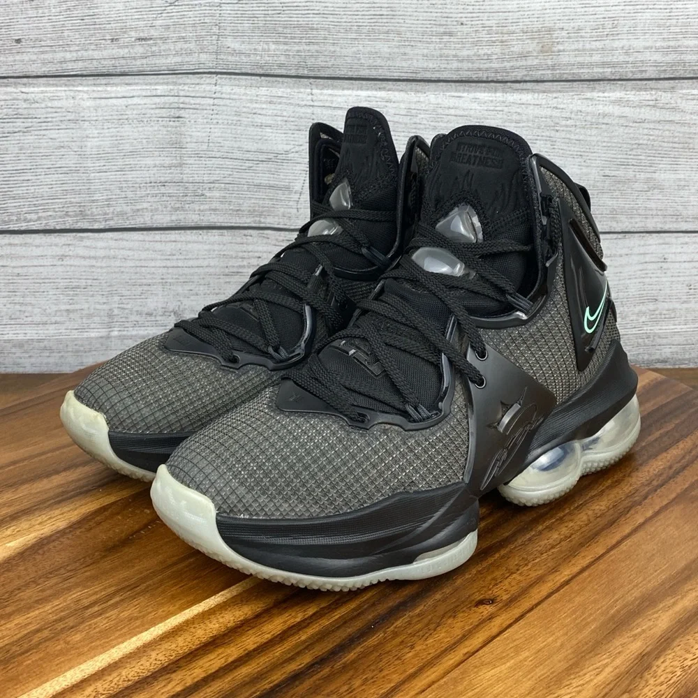 Nike LeBron 19 Black Aqua Basketball Shoe DD0418-003 Youth Sneaker Size 5.5